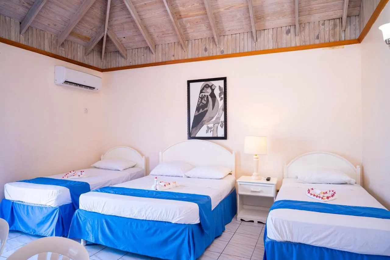 Shields Negril Villas Hotel