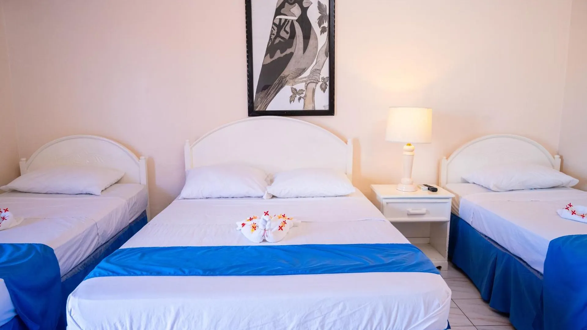 Shields Negril Villas 3*,  Jamajka